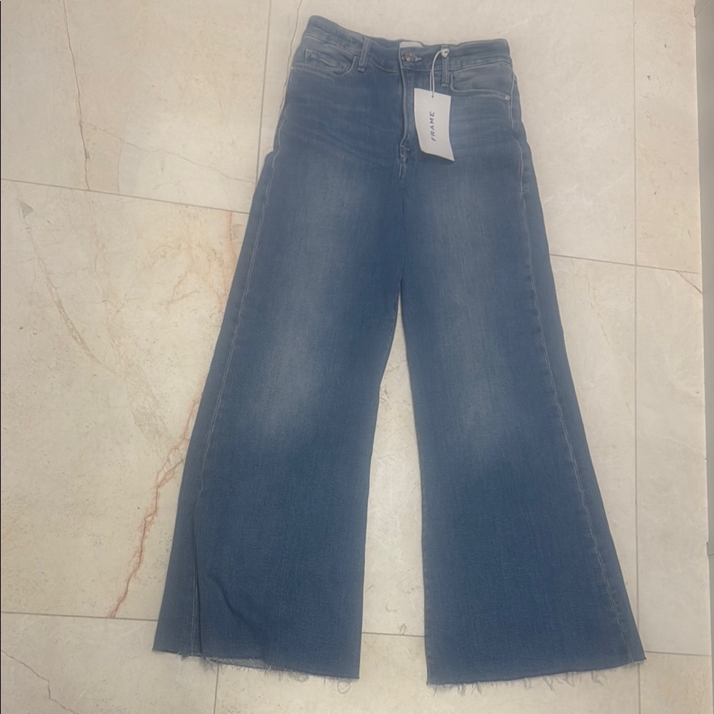 Frame Le Palazzo Crop in Galeston size 28, NEW WITH TAGS!